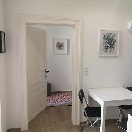 Appartamento Ruhige Art-Garconniere Mit Balkon Vienna Esterno foto