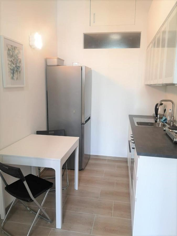 Appartamento Ruhige Art-Garconniere Mit Balkon Vienna Esterno foto